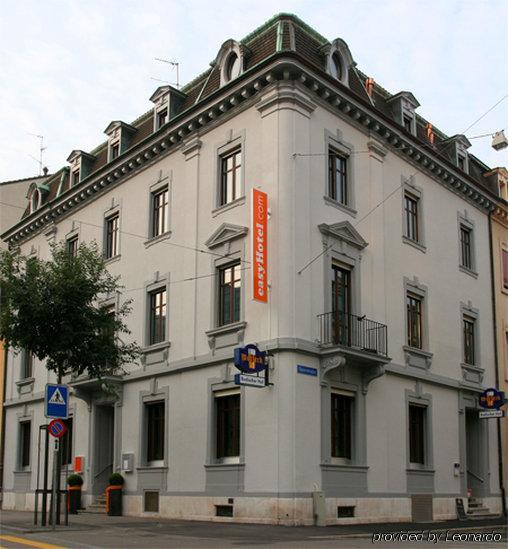 Easyhotel Basel - Self Service And Self Check-In Exterior foto